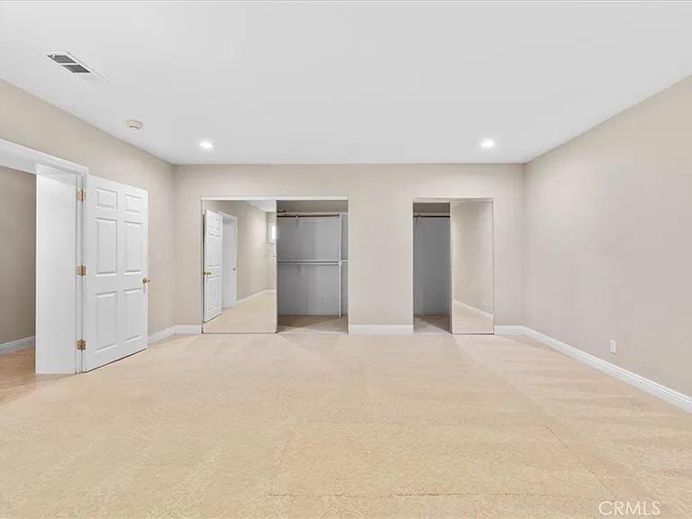 540 W 25th St — Photo 39