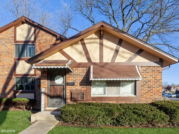 1S175 Dillon Ln, Villa Park, IL 60181