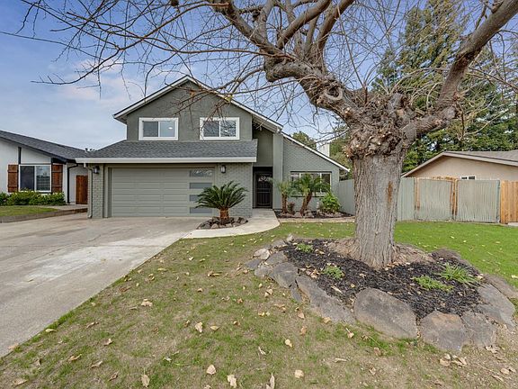 3rd image of 8433 N Star Way