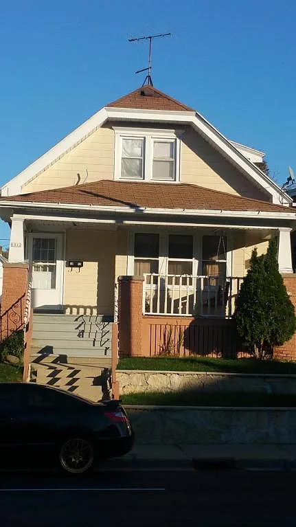 1012 S 35th St photo 1