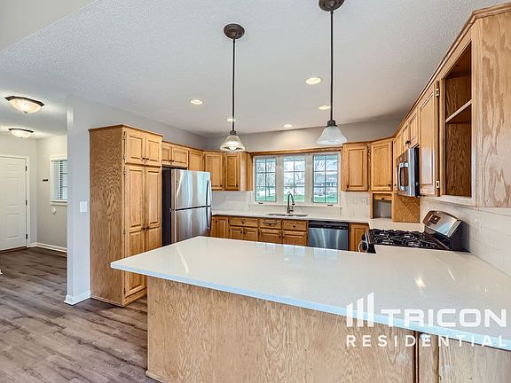 5th image of 11295 53rd St NE