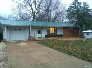 337 Hillcrest Dr, Bourbon, MO 65441