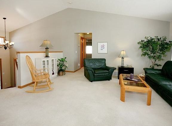 4th image of 9289 Jergen Ave S