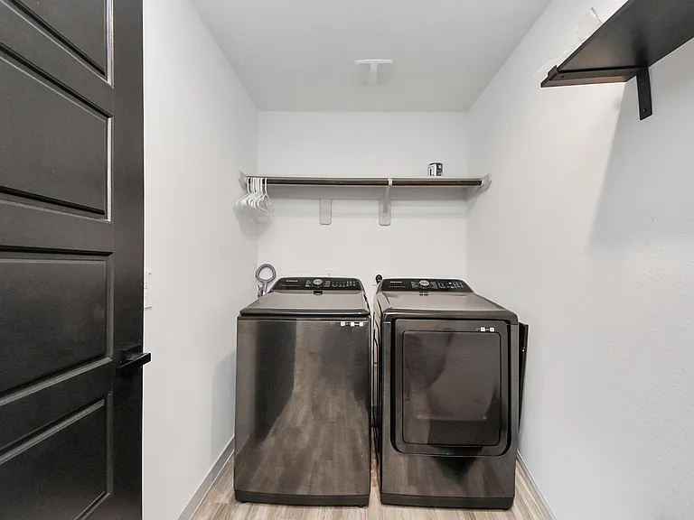 202 Serena Park Ln — Photo 14