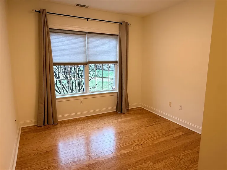 2000 Davenport Ave #2107 — Photo 27