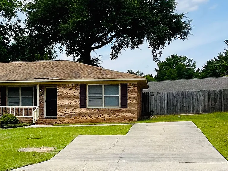 1985 Coral Way — Photo 1