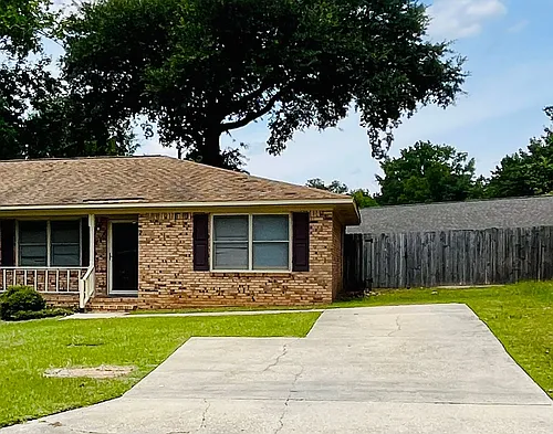 1985 Coral Way Photo 1