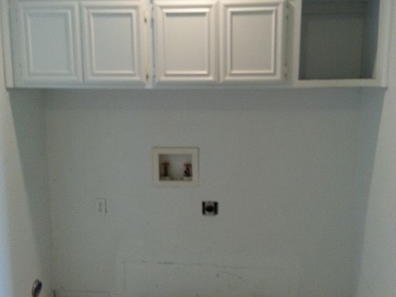 5th image of 1015 E 5th St