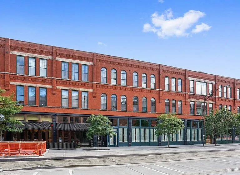 845 W. Fulton Market St. — Photo 1