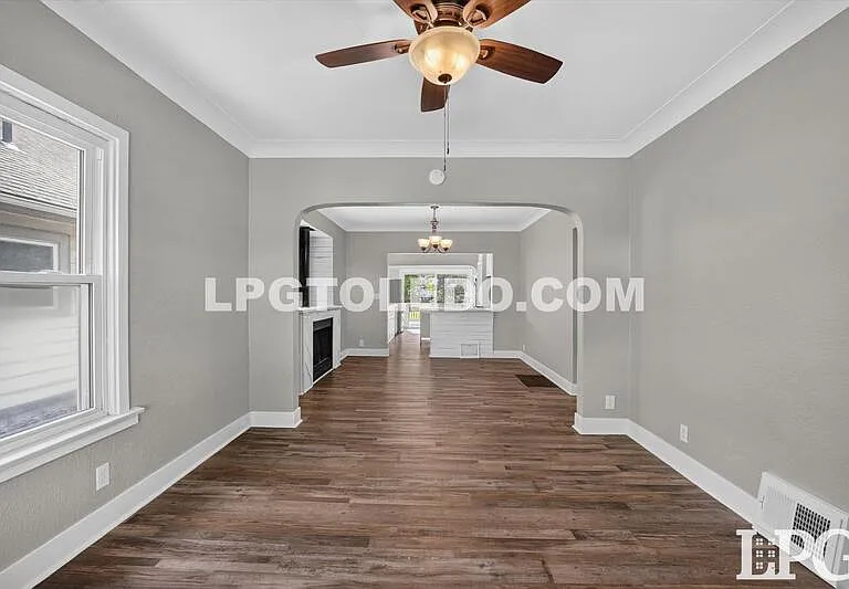 544 Woodsdale Ave — Photo 8