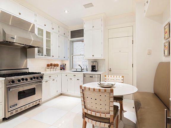 5th image of 993 Park Ave #5N