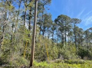 2420 N 11th St #45, Ocean Springs, MS 39564