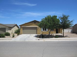 8316 W Razorbill Dr, Tucson, AZ 85757