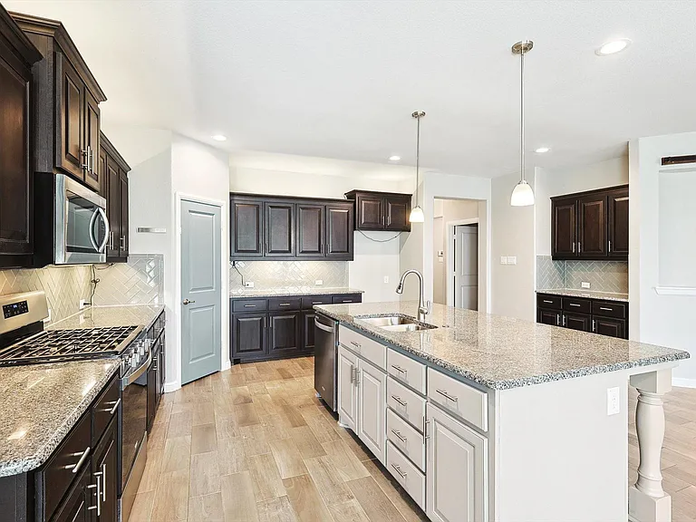 2108 Blackrail Ct — Photo 7
