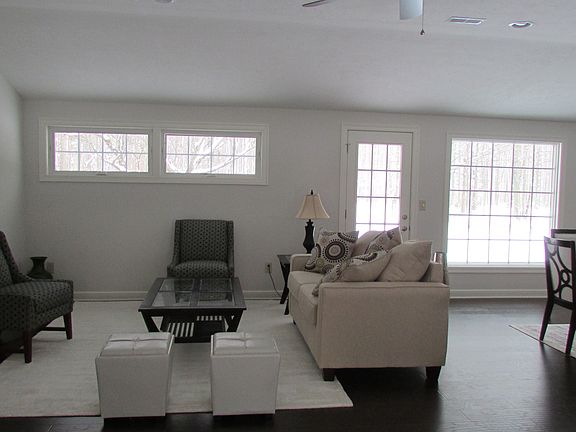 5th image of 529 Zorn Ln