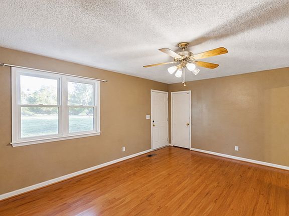 2nd image of 3325 Farrar Hill Rd