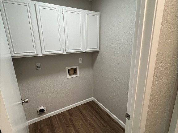 4th image of 2403 Hidden Hill Dr