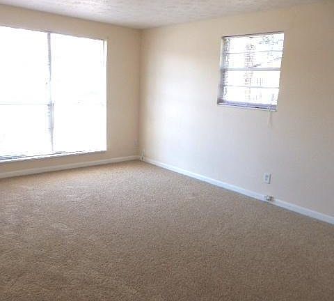 3rd image of 4315 Anson Dr
