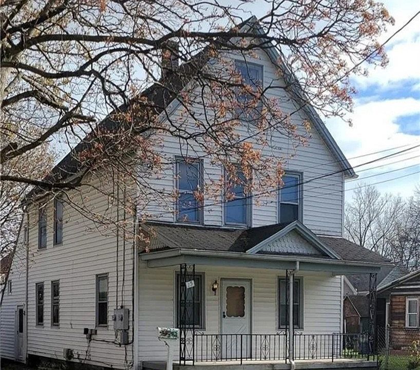 1st image of 15 Gravel Pl