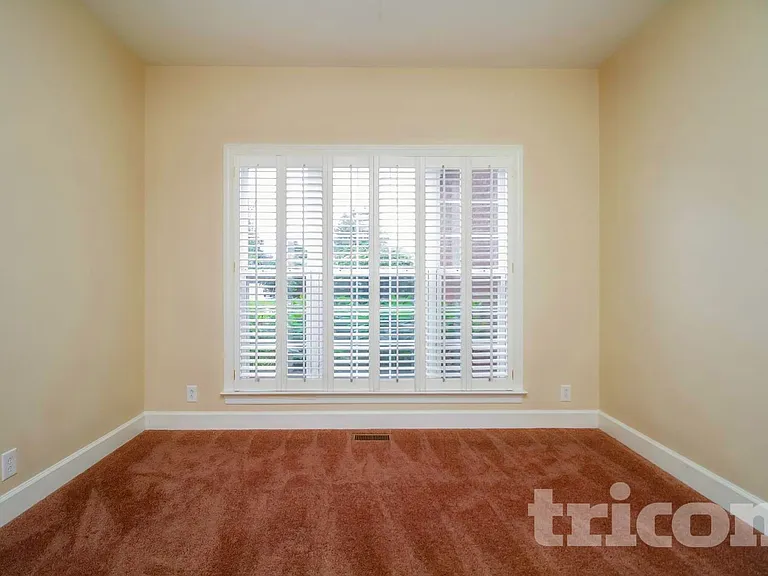 3010 Bonaventure Ct — Photo 7