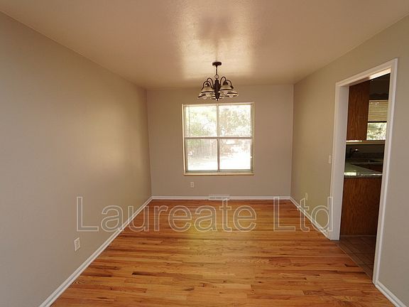 5th image of 1853 S Oakland St