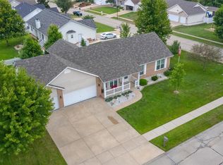 1172 Sunset Green Dr, O'Fallon, MO 63366