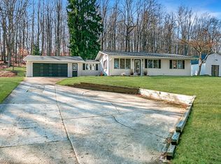 8224 Riverview Rd, Brecksville, OH 44141