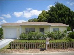 8411 Newton Dr, Port Richey, FL 34668