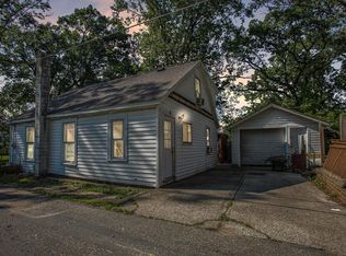 5058 Carson Ave SW, Wyoming, MI 49548