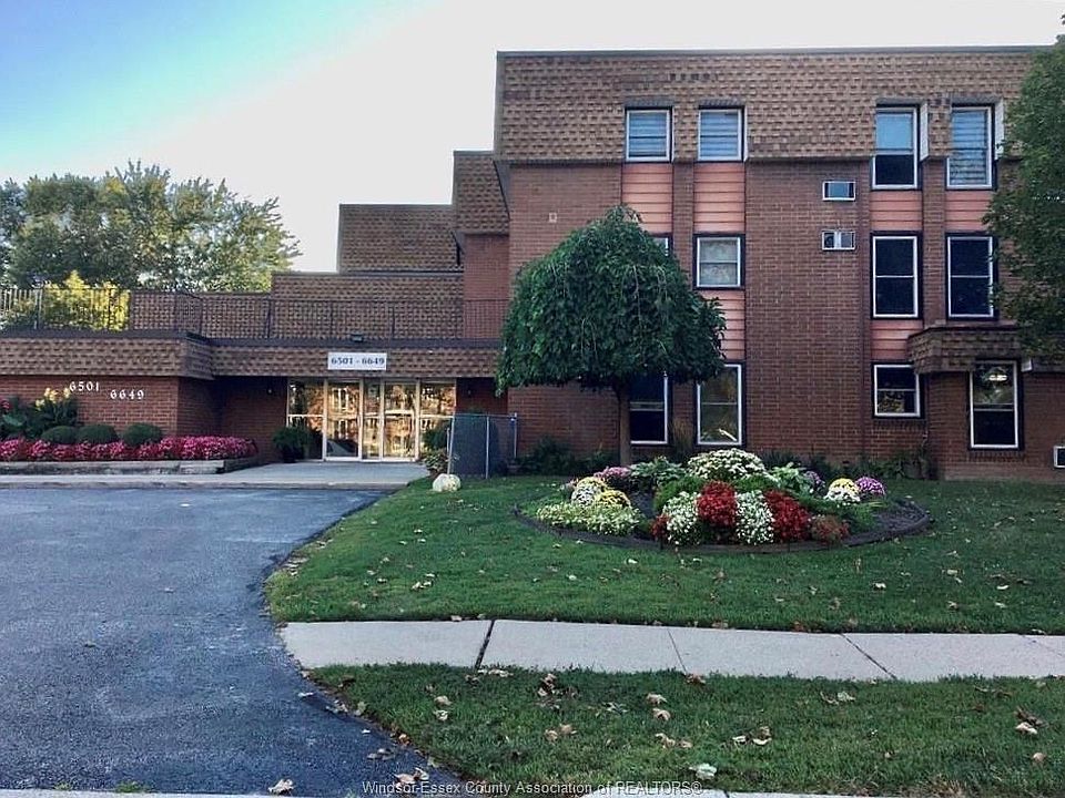 1st image of 6601 Thornberry Cres