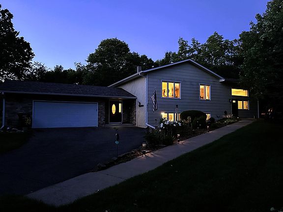 2nd image of 8331 Red Pine Cir