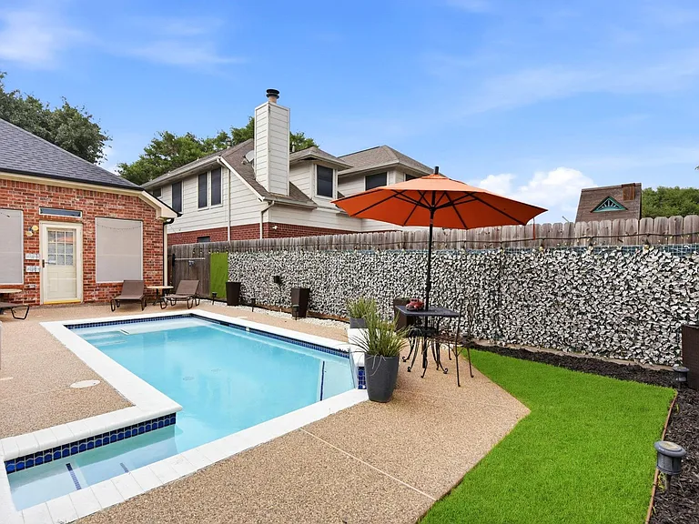 2105 Mossy Trail Dr — Photo 31