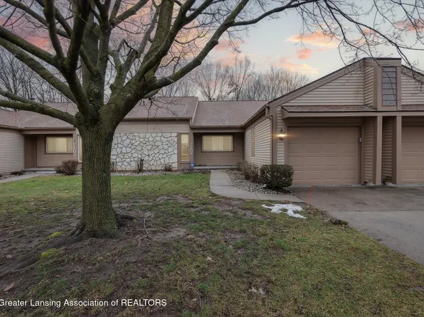 7109 Medallion Dr #22, Lansing, MI 48917
