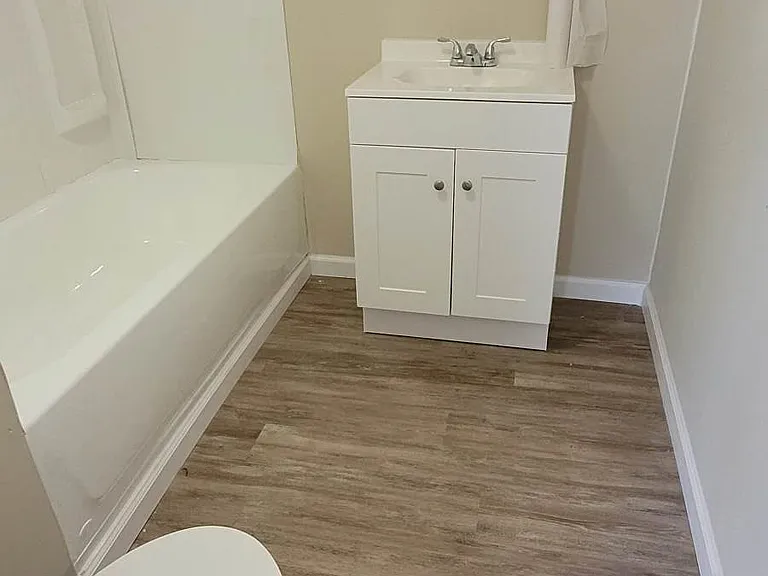 882 E Chestnut Ave — Photo 5