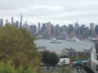 6 Louisa Pl APT 3R, Weehawken, NJ 07086