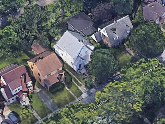 2nd image of 1914 Orchard St