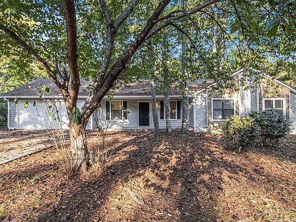 3rd image of 1748 Charmeth Rd