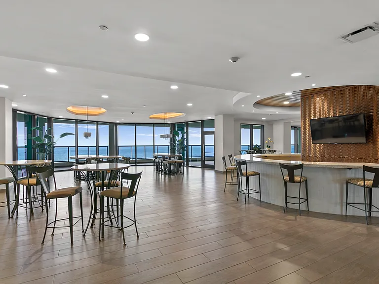 1 Beach Dr SE #1112 — Photo 41