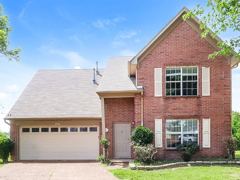 8900 Fulton Cv — Photo 1