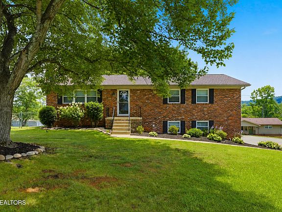 2nd image of 6408 Flintrock Cir