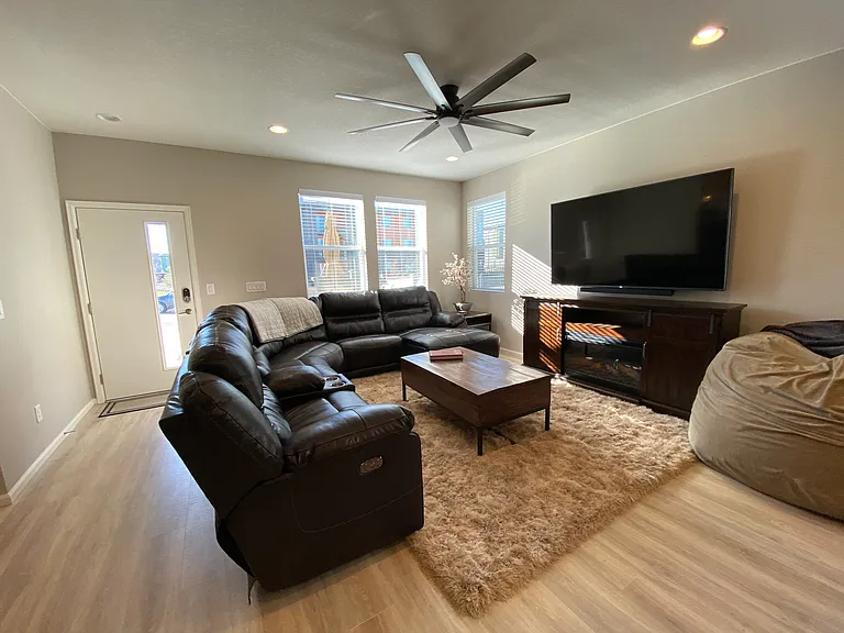 16181 E Bolling Dr — Photo 3