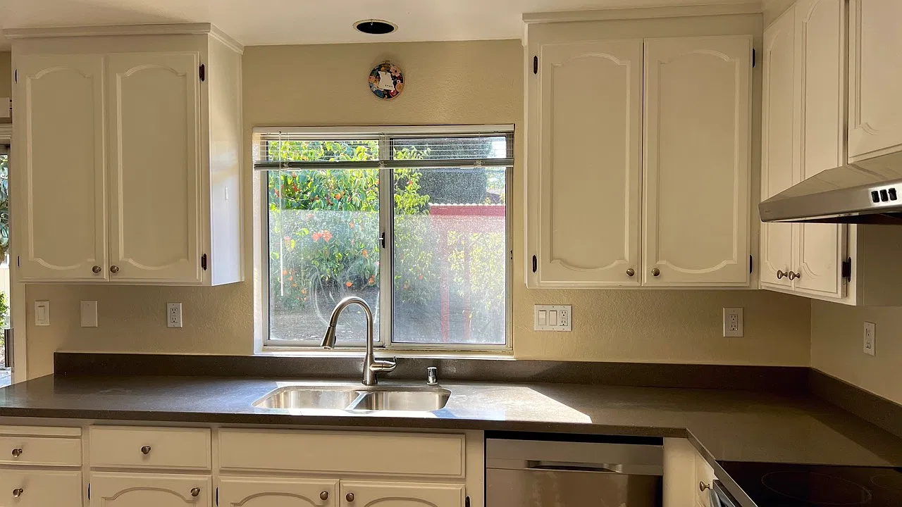 17980 Los Olivos Dr — Photo 3