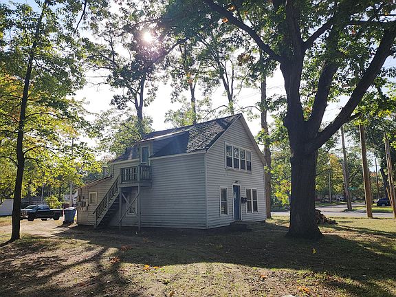 3rd image of 2936 Park St