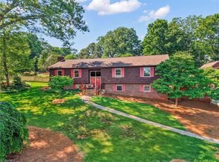 4125 Rock Hill Rd, Pfafftown, NC 27040