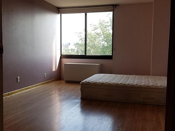 5th image of 770 Anderson Ave APT 4C