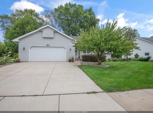 1815 Shelley Ln, De Pere, WI 54115