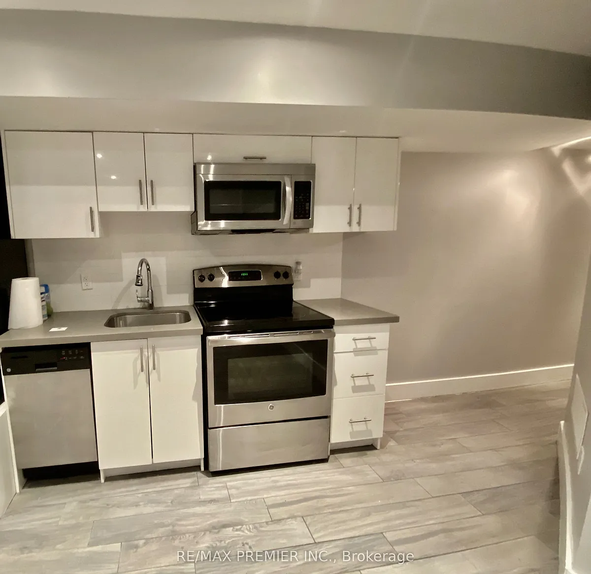 Building Photo - 50 Pape Ave #1