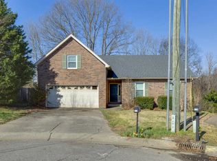 217 Roslyn Ct, Nashville, TN 37221