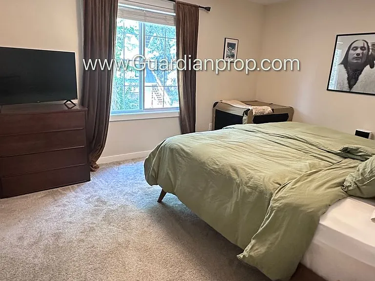 3916-3918 Sheridan Ave S — Photo 14