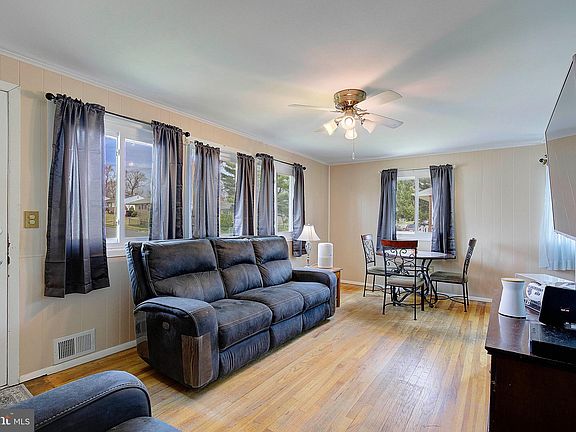 4th image of 1716 Tieman Dr